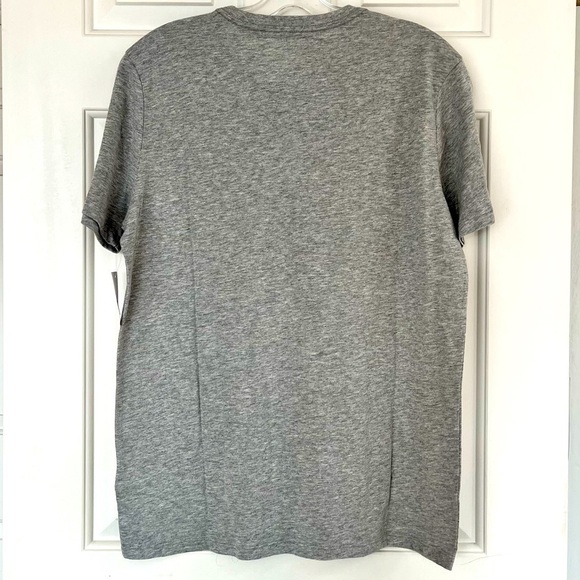 Gap Everyday Crewneck T-Shirt NWT Size Medium in Grey - Picture 7 of 15